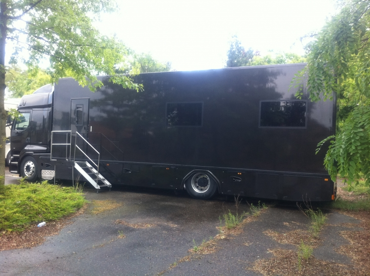 Camion loge mobile noir PROD 19